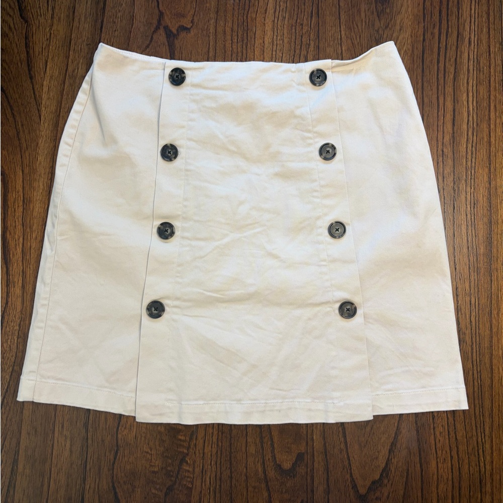 Classic cream Button-Front Mini Skirt